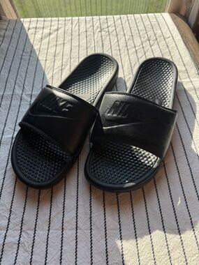 Nike Black Textured Slide Sandals - Embossed Logo